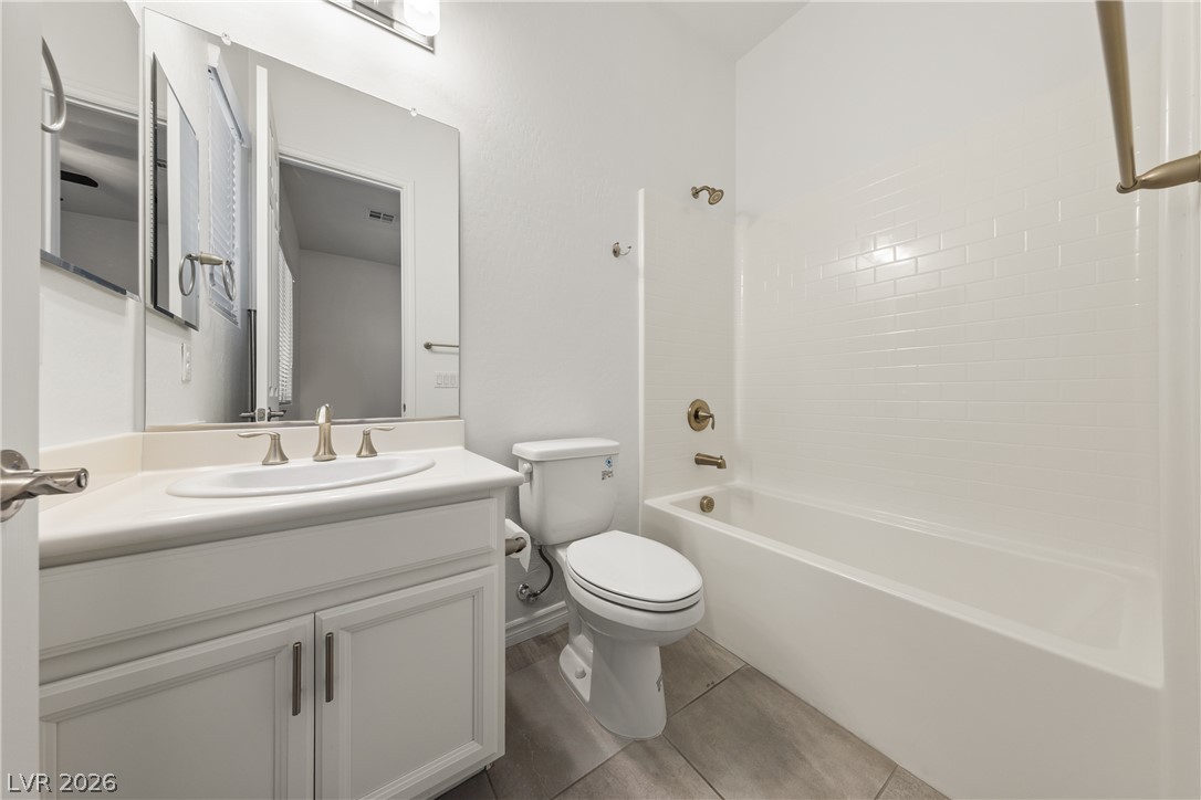 10100 Cambridge Brook Avenue Property Photo 11