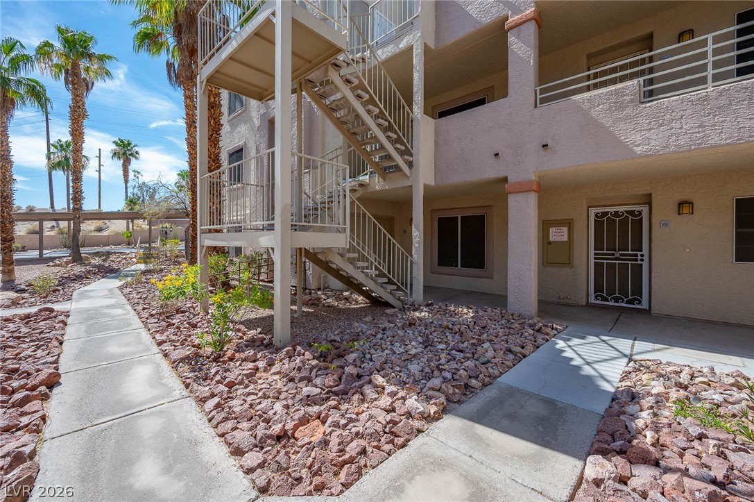 2076 Mesquite Lane 102 Property Photo 1