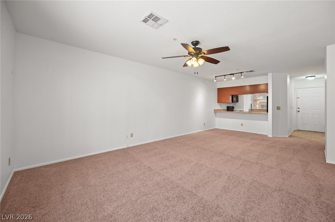 2076 Mesquite Lane 102 Property Photo 10