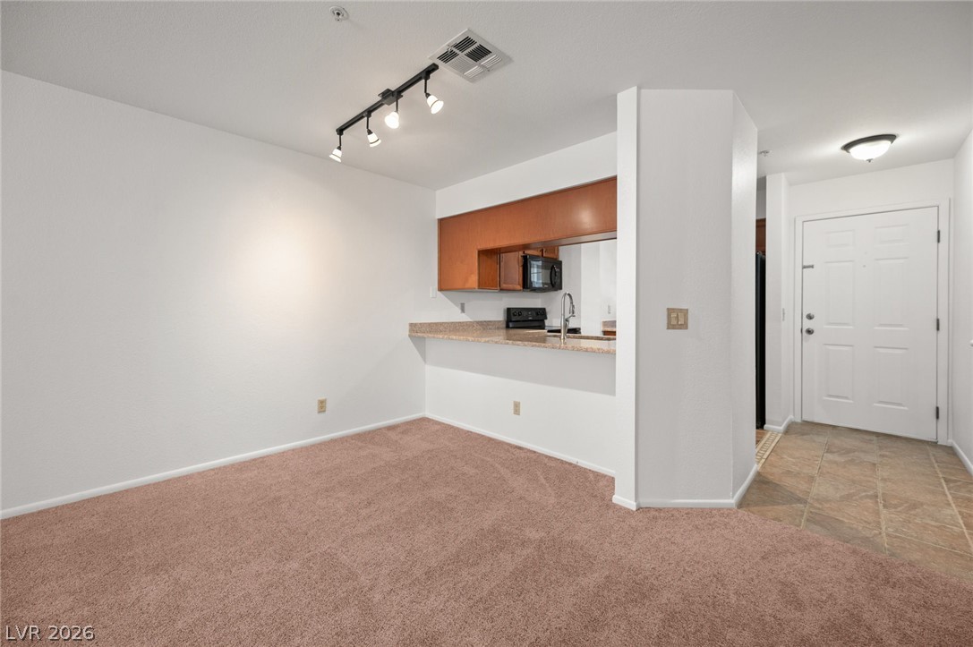 2076 Mesquite Lane 102 Property Photo 14