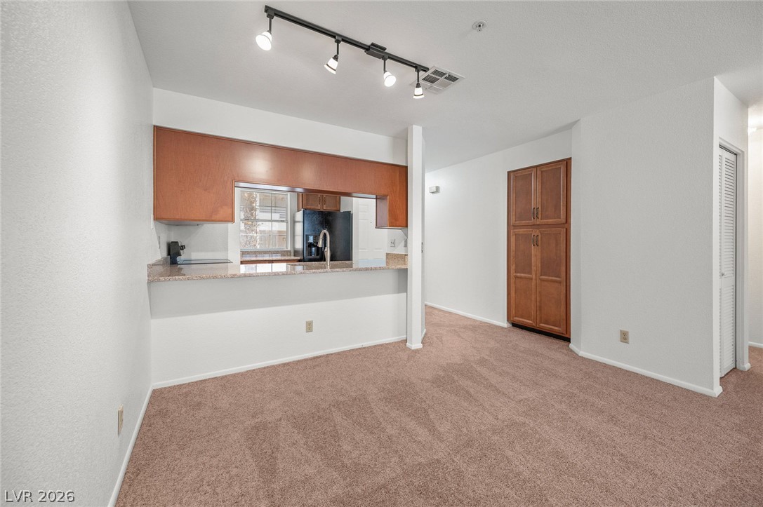 2076 Mesquite Lane 102 Property Photo 15