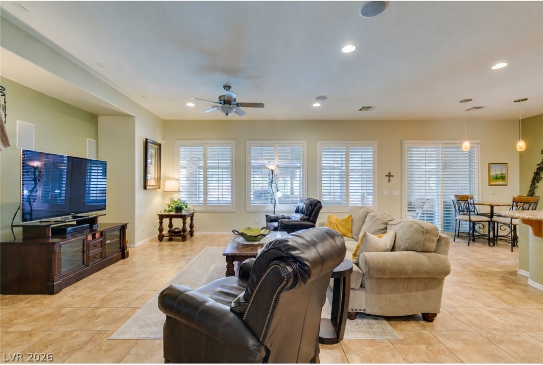 8125 Soledad Canyon Street Property Photo 33