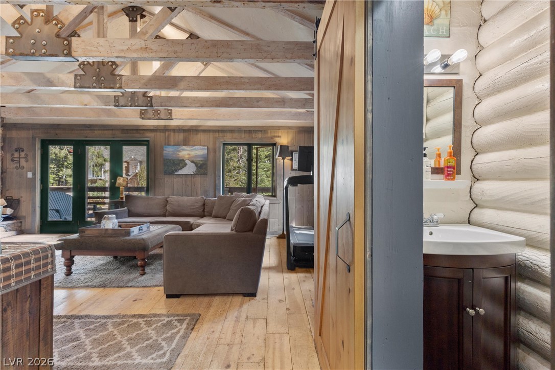 4187 Matterhorn Way Property Photo 14