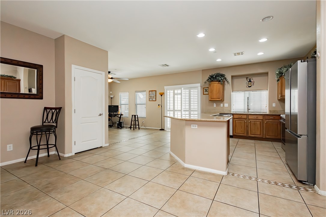 1176 Via Piazza Property Photo 4