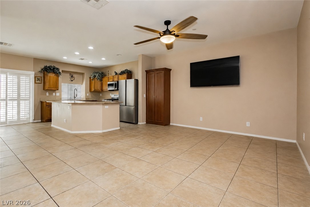 1176 Via Piazza Property Photo 7
