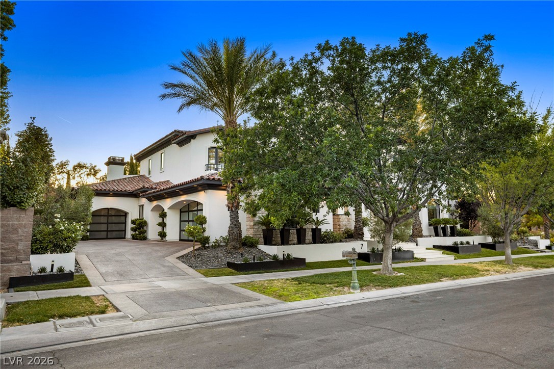 7 Vintage Valley Drive Property Photo 3