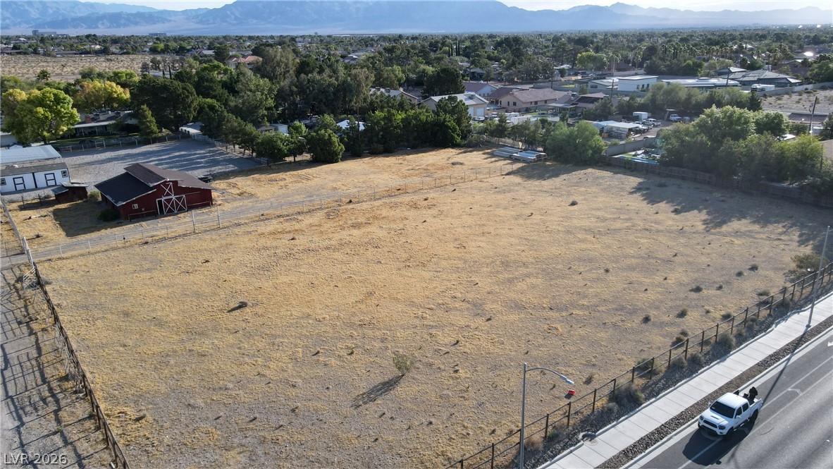 Lone Mountain Property Photo 5