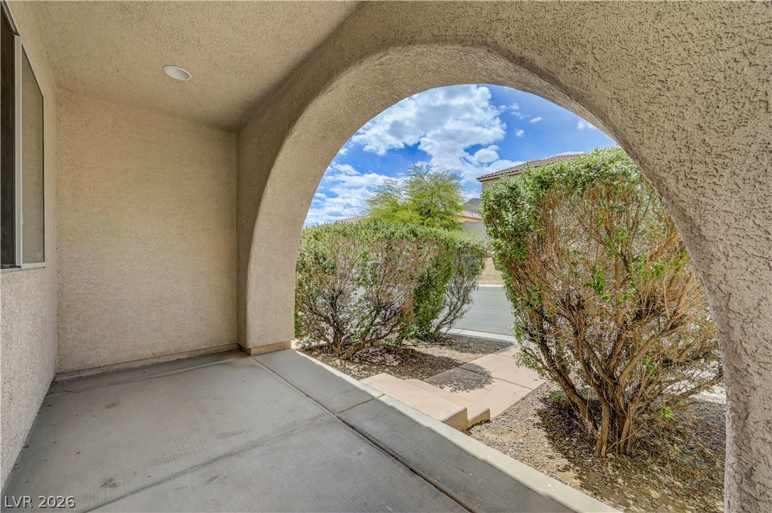 3952 Badgerbrook Street Property Photo 4