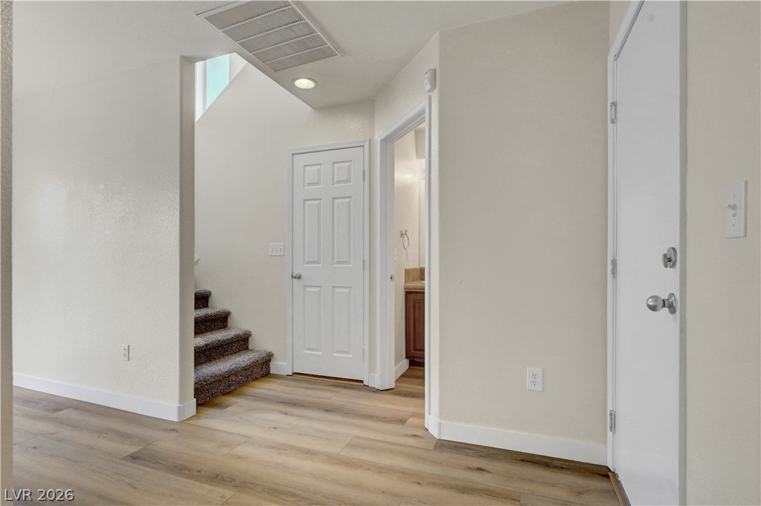 3952 Badgerbrook Street Property Photo 10