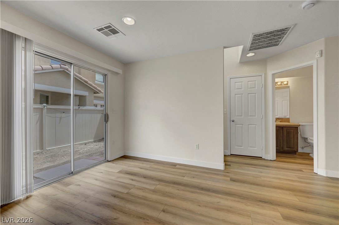 3952 Badgerbrook Street Property Photo 18