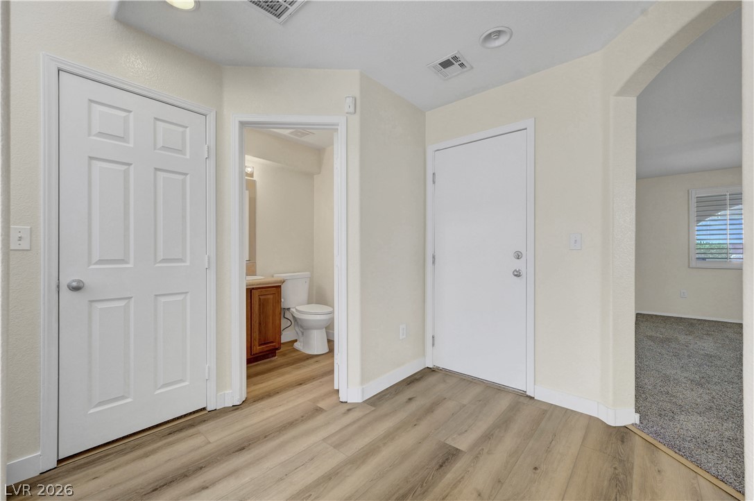 3952 Badgerbrook Street Property Photo 19