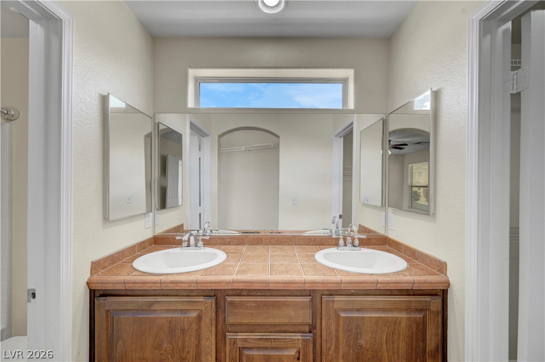 3952 Badgerbrook Street Property Photo 29
