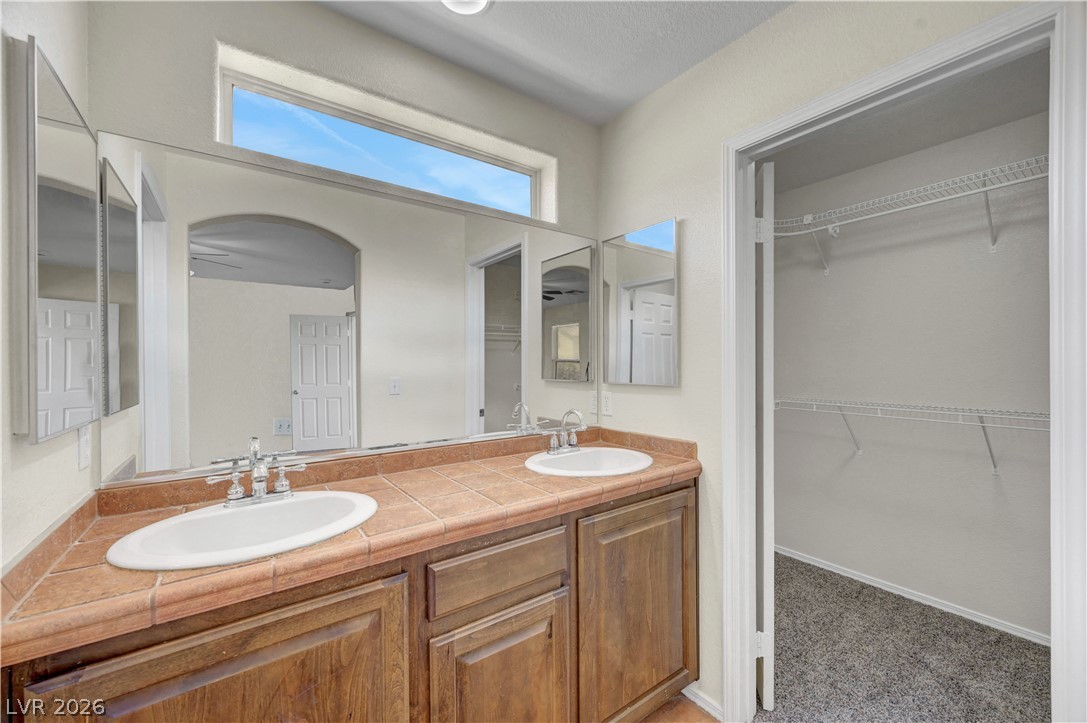 3952 Badgerbrook Street Property Photo 32