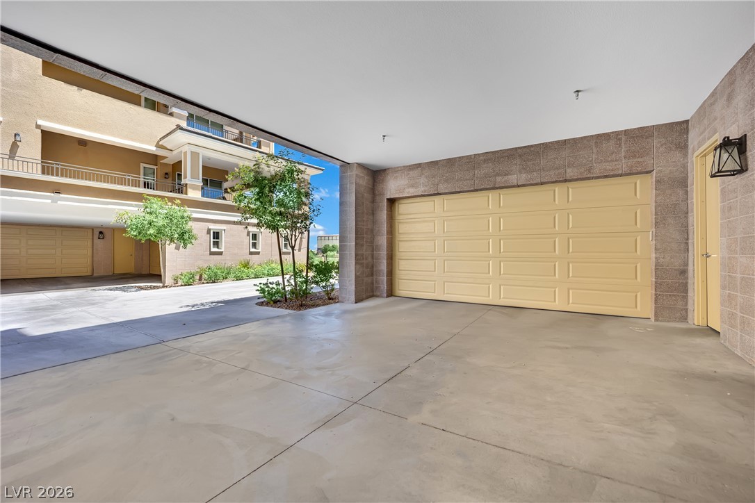 9141 Las Manaitas Avenue 301 Property Photo 27