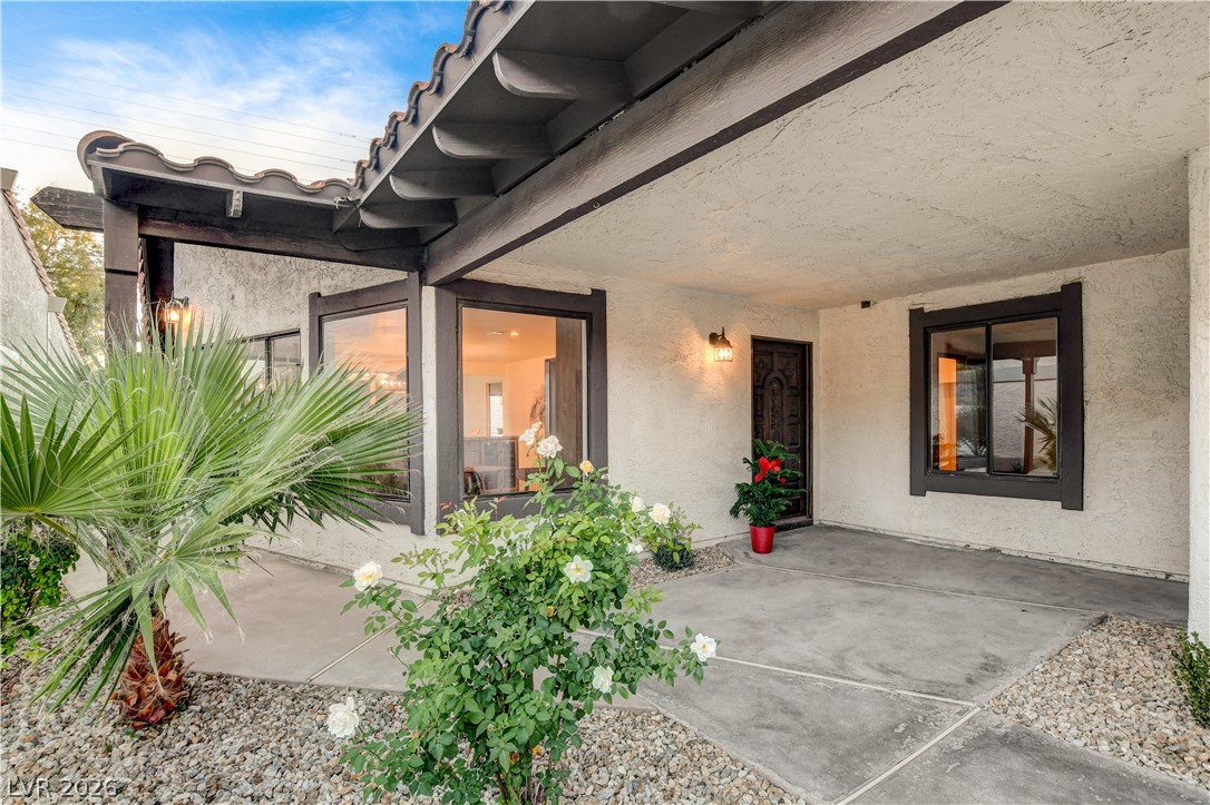 2100 Plaza Del Padre Property Photo 3