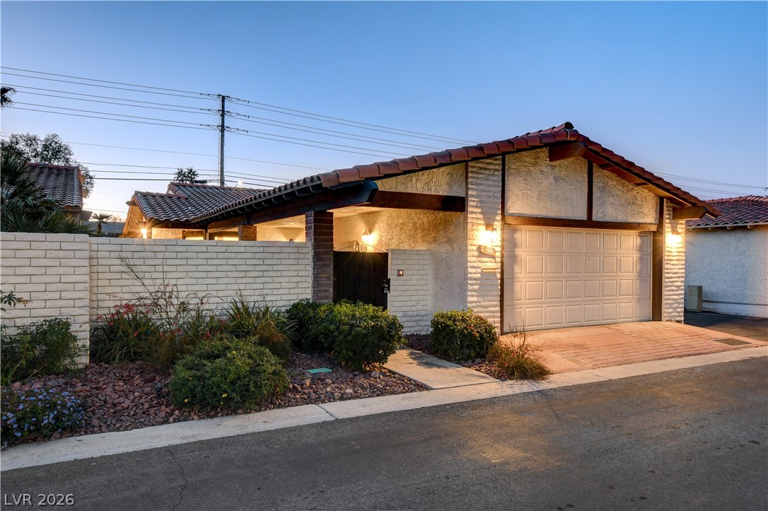 2100 Plaza Del Padre Property Photo 45