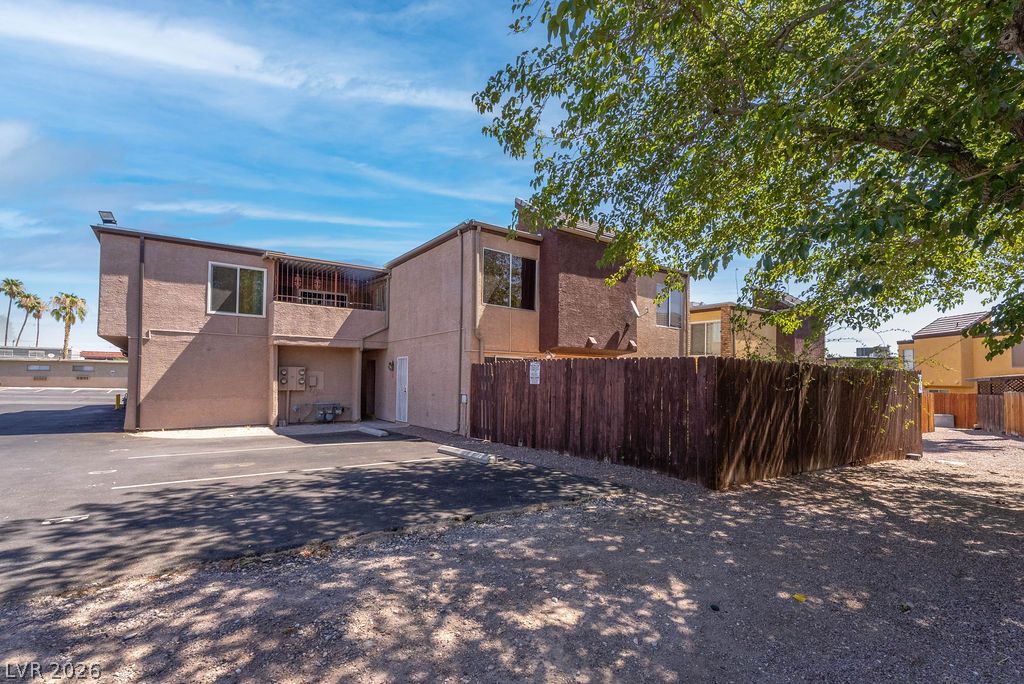 1501 Living Desert Drive D Property Photo 1