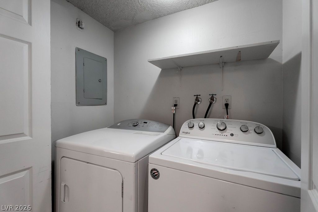 1501 Living Desert Drive D Property Photo 13