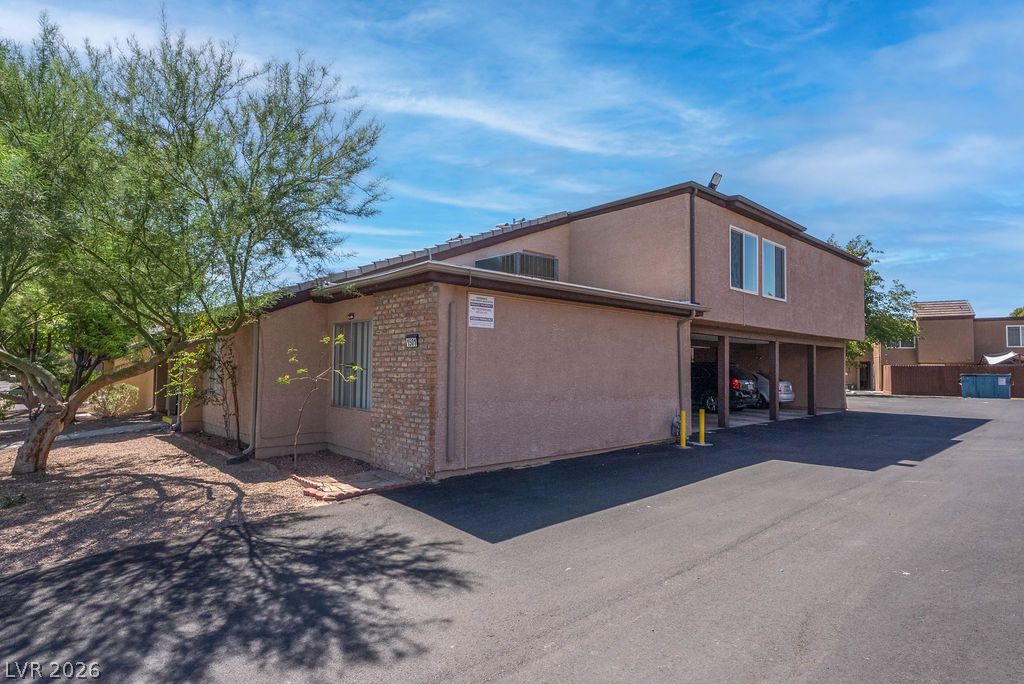 1501 Living Desert Drive D Property Photo 27