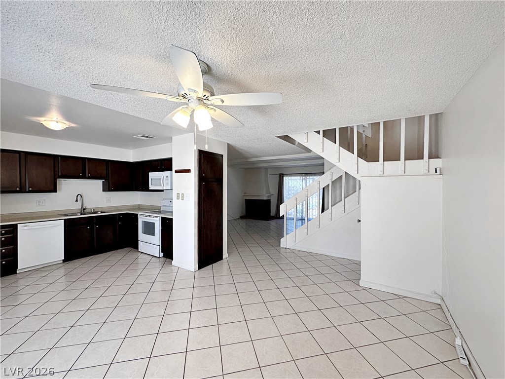 674 Rolling Green Drive 674 Property Photo 6
