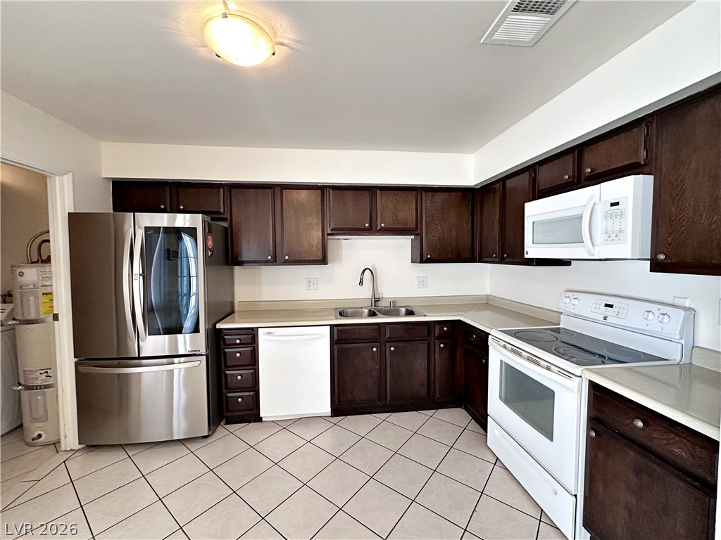 674 Rolling Green Drive 674 Property Photo 8