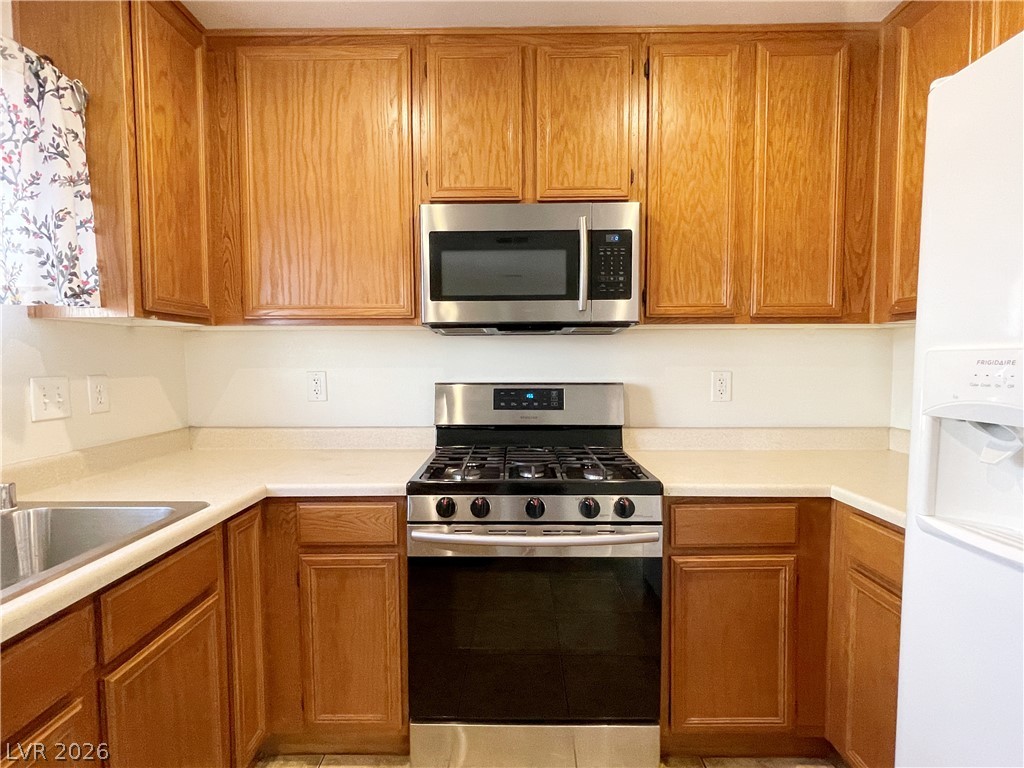 1836 Luna Alegre Street Property Photo 8