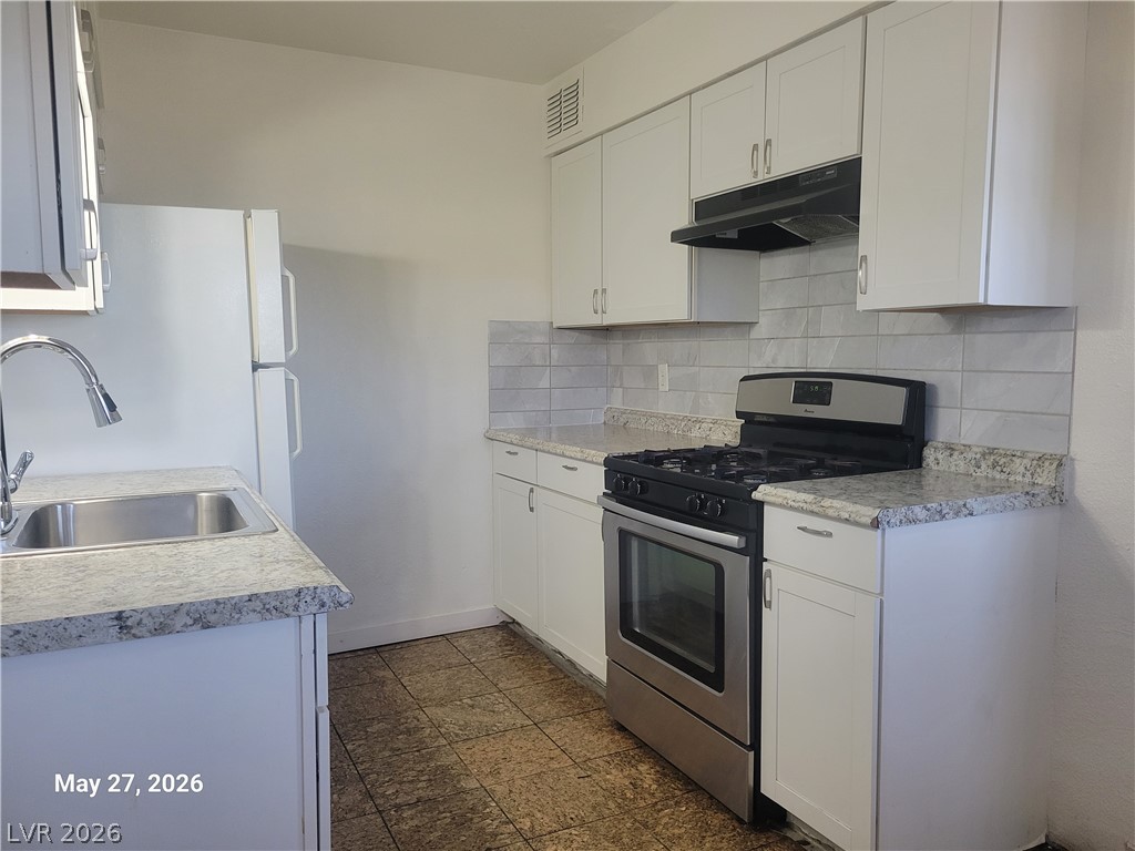 5240 Pebble Beach Boulevard D Property Photo 8