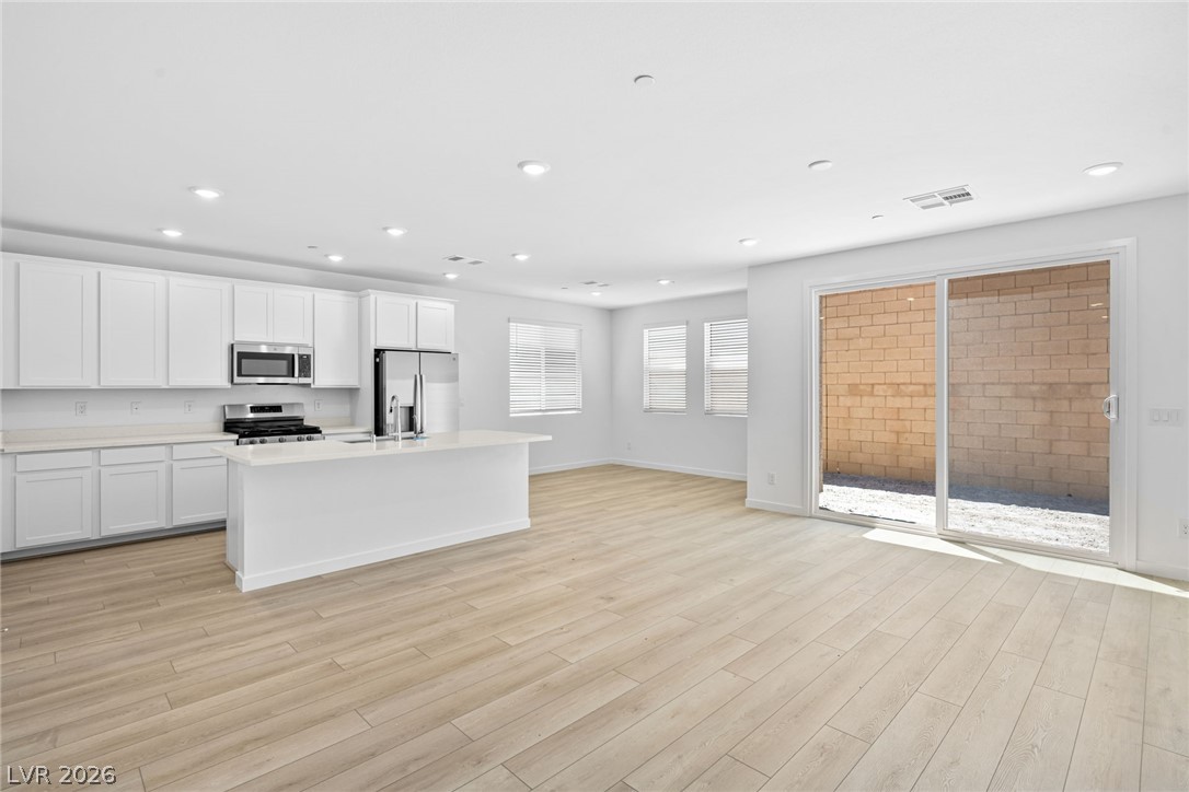 3631 Dusted Glow Avenue Property Photo 4