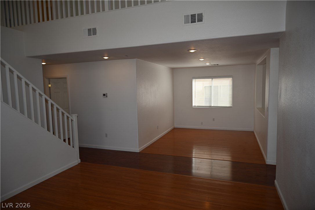 9859 Erins Grove Court Property Photo 4
