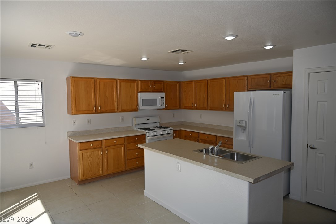 9859 Erins Grove Court Property Photo 5