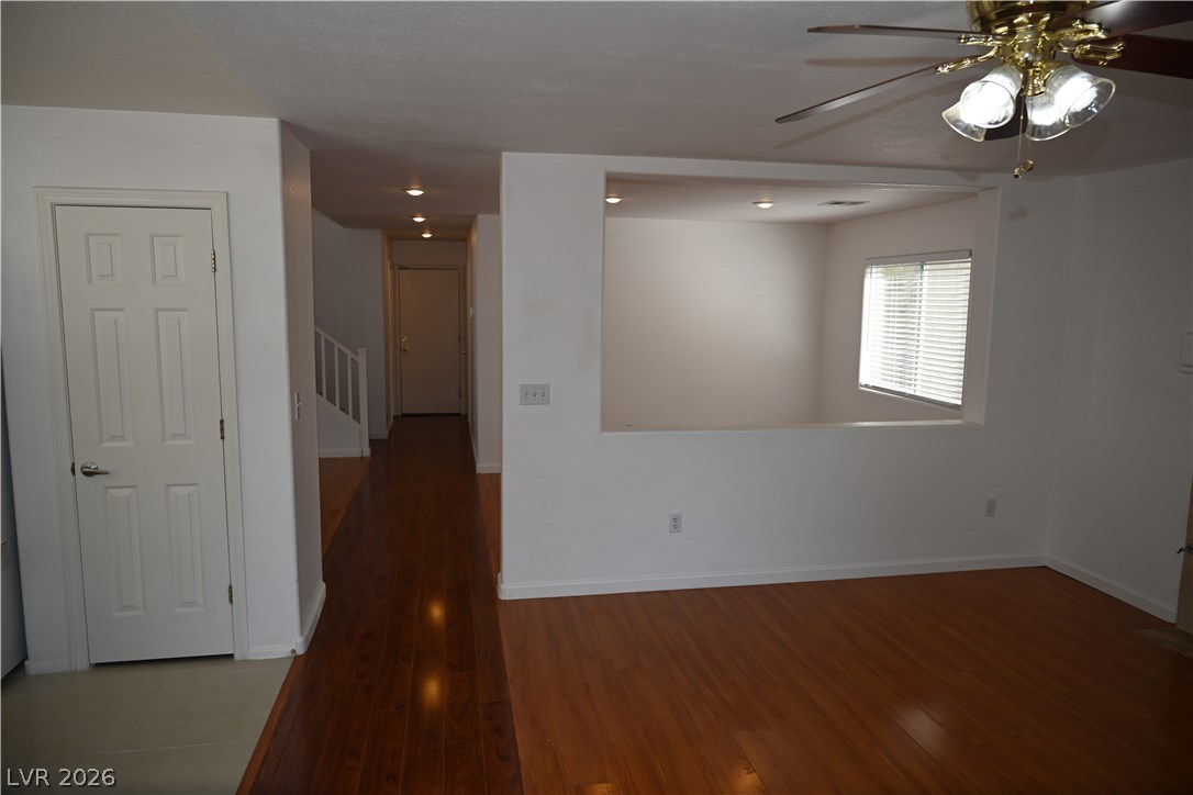 9859 Erins Grove Court Property Photo 6