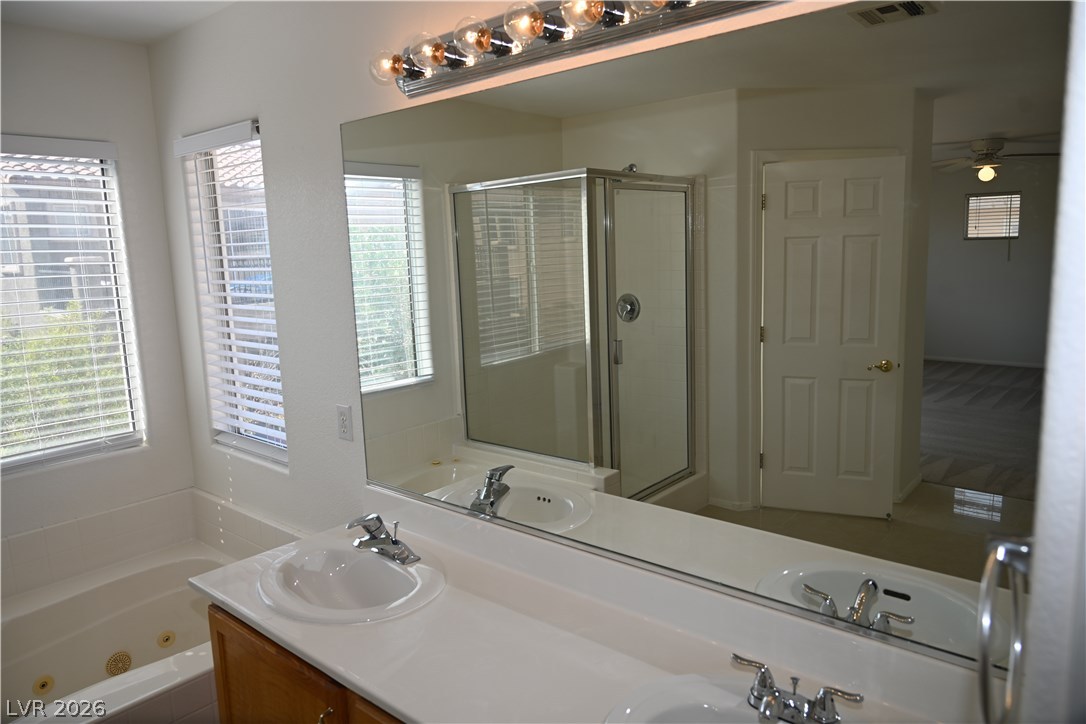 9859 Erins Grove Court Property Photo 23