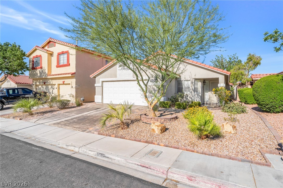 9346 Coral Berry Street Property Photo 4