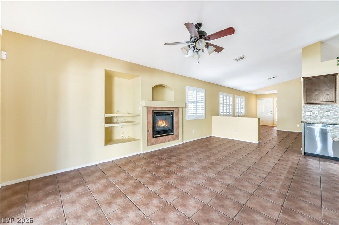 9346 Coral Berry Street Property Photo 13