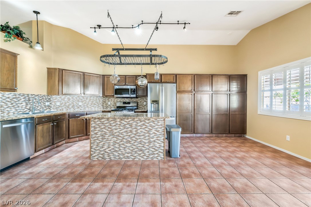 9346 Coral Berry Street Property Photo 15