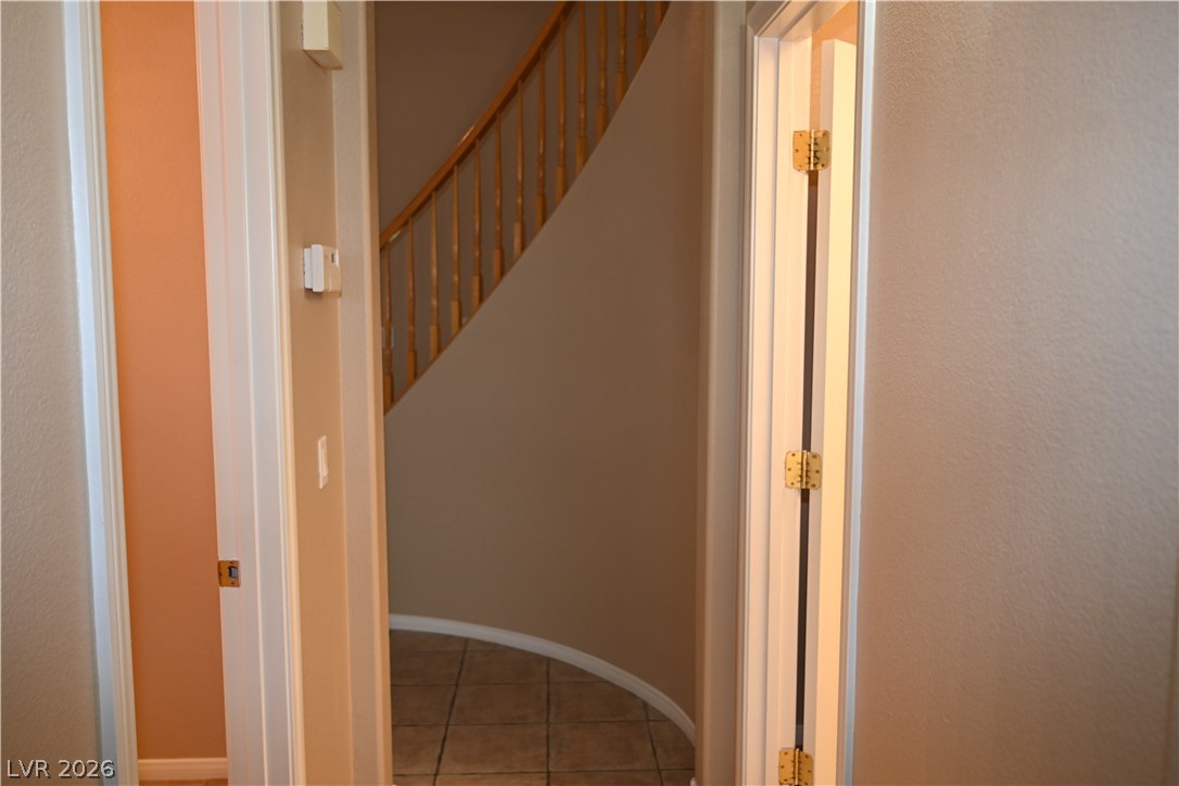 2936 Falling Springs Circle N/a Property Photo 5