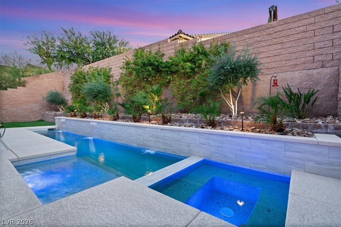 3 Viola Carino Court Property Photo 5