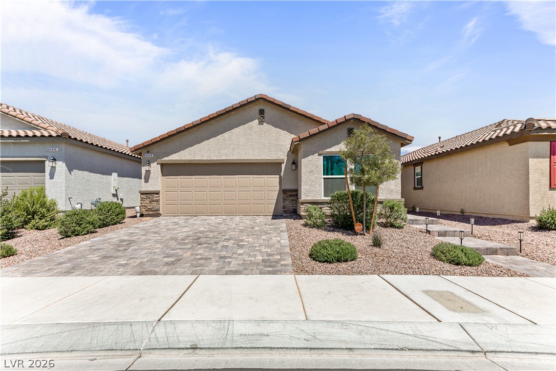 2789426 Property Photo 2