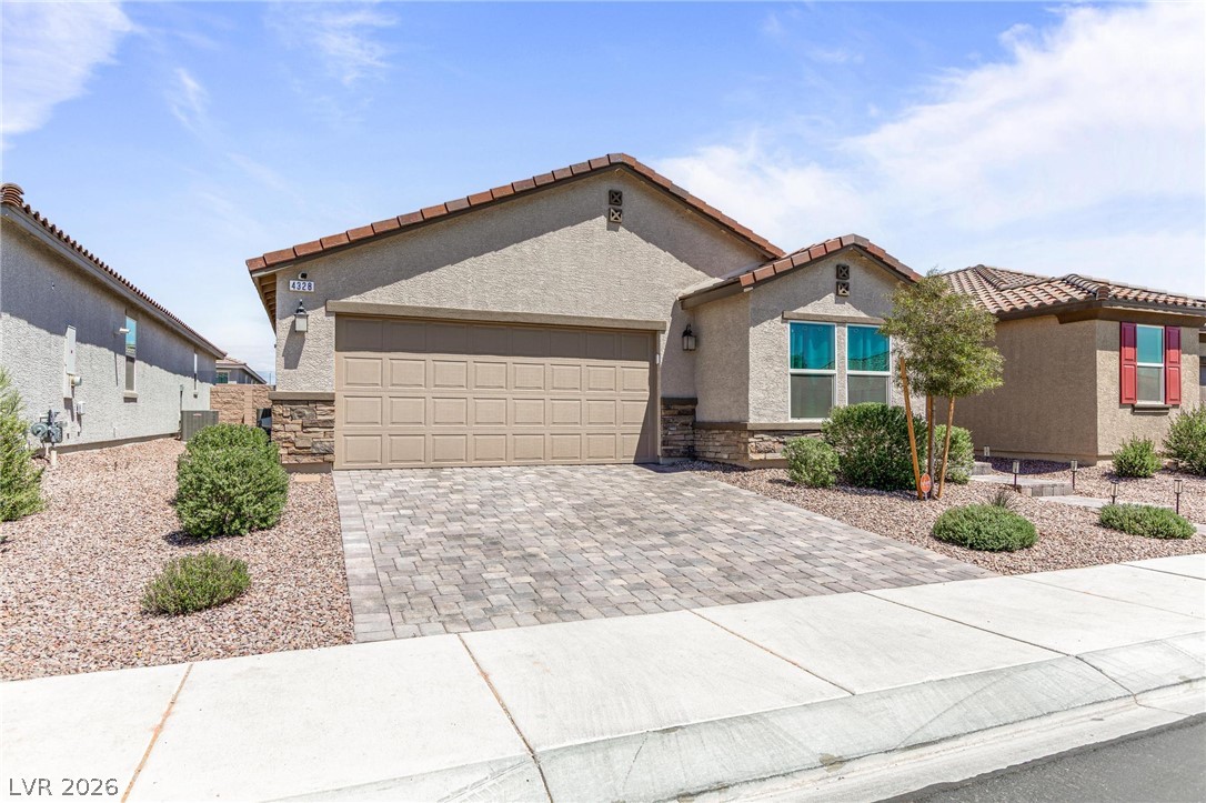 2789426 Property Photo 3