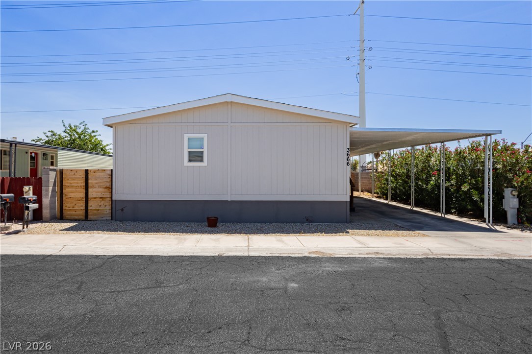 3666 Lost Hills Drive Property Photo 2