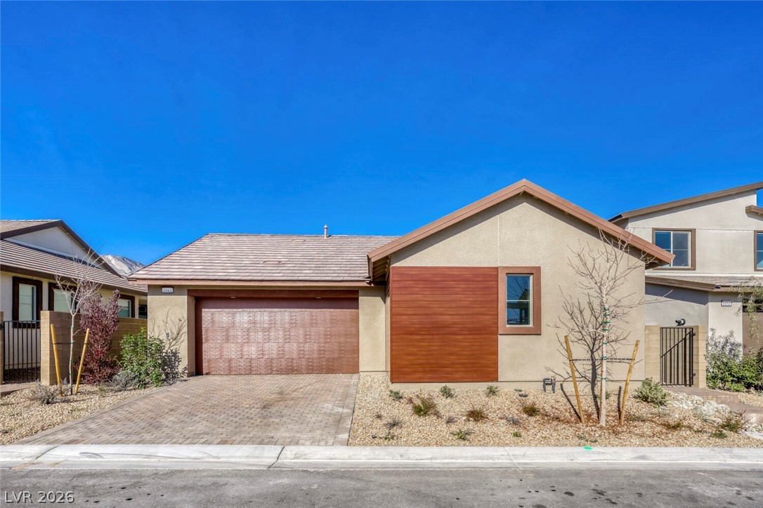 1041 Soaring Sage Avenue Property Photo 1