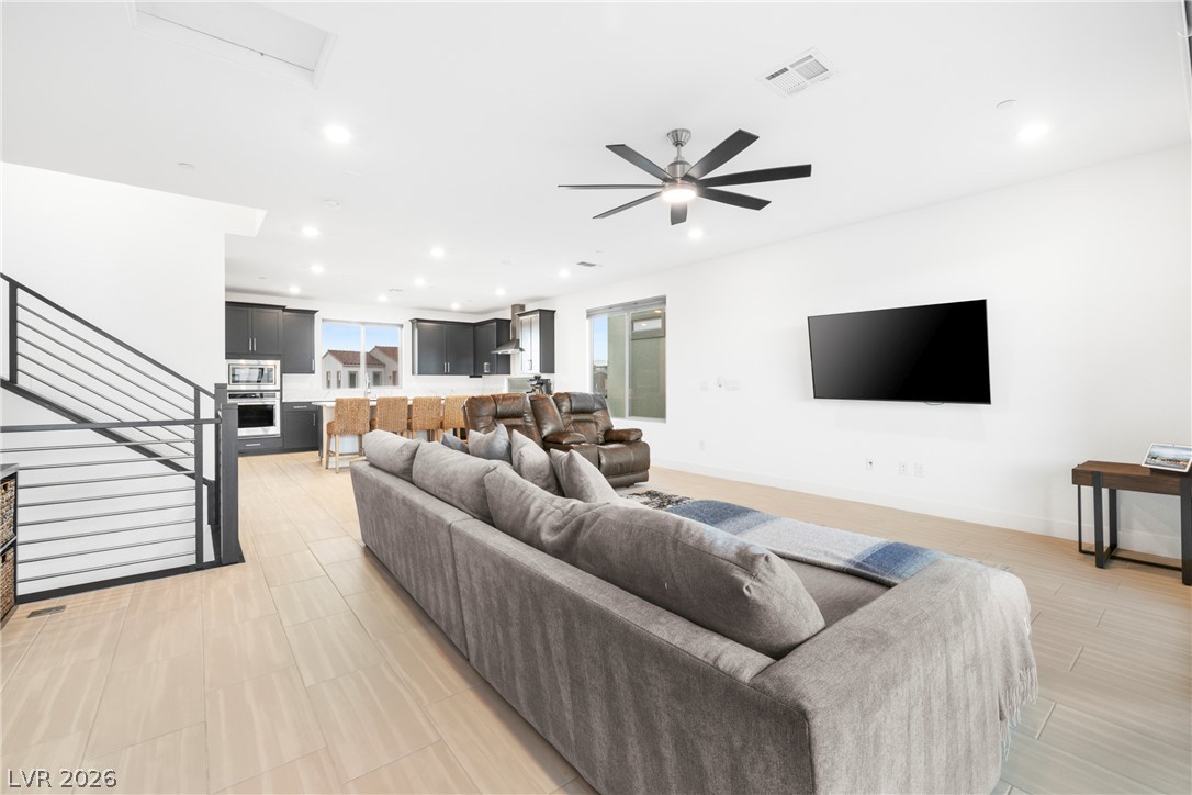 11701 Gentle Birdsong Avenue Property Photo 8