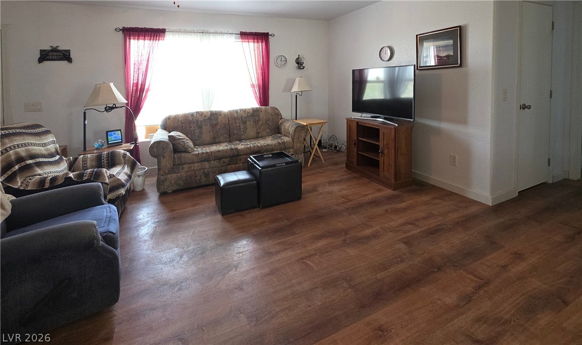 2586 South Miner Road Property Photo 10