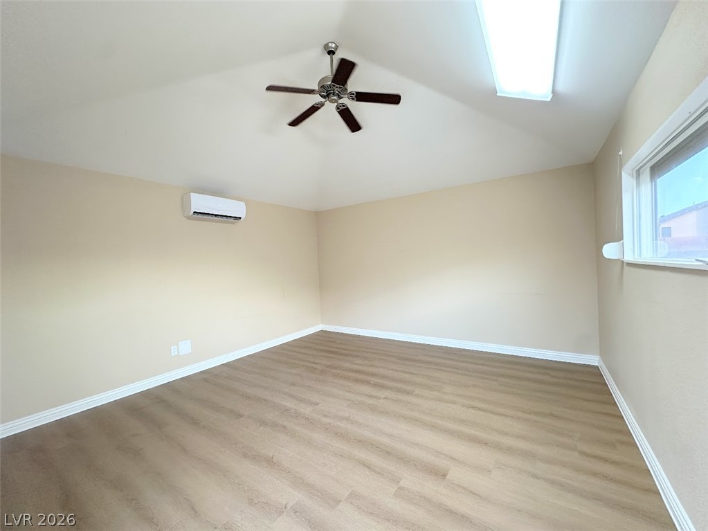 948 Sugar Springs Drive Property Photo 35