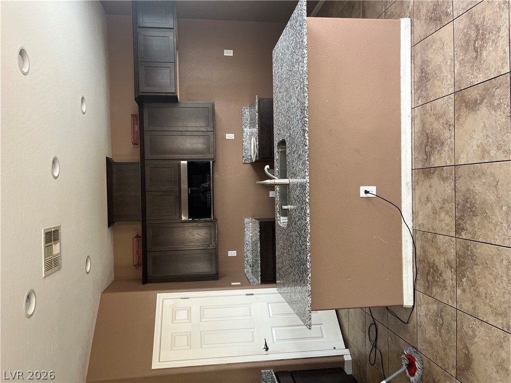 5725 Alitak Bay Street Property Photo 13