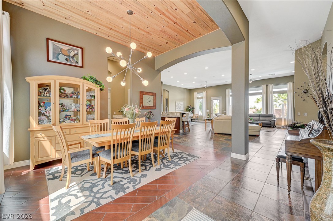 7638 Rafter Court Property Photo 8