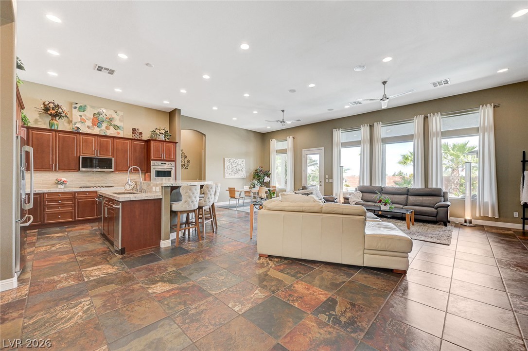 7638 Rafter Court Property Photo 10