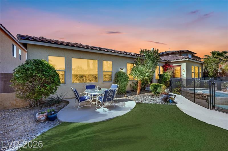 6864 Desert Island Street Property Photo 5