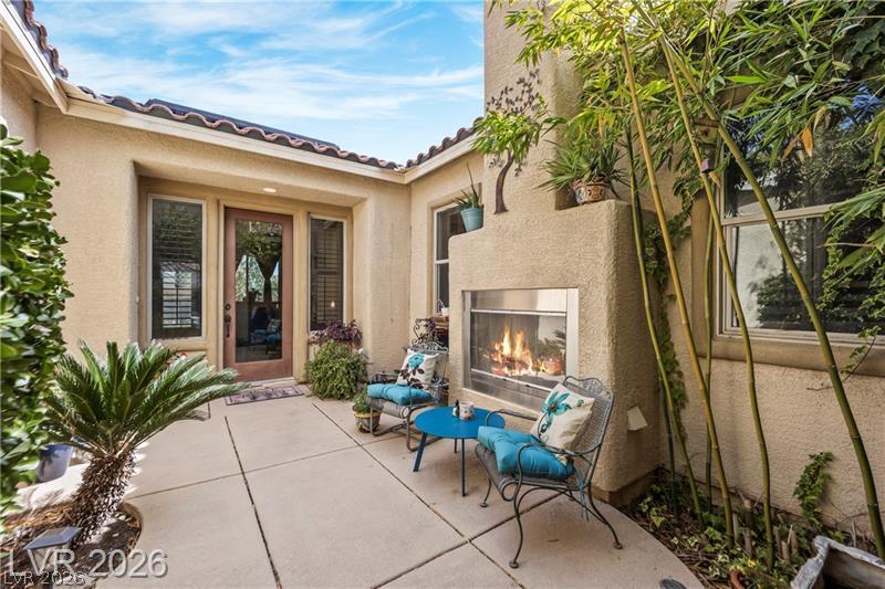 6864 Desert Island Street Property Photo 9