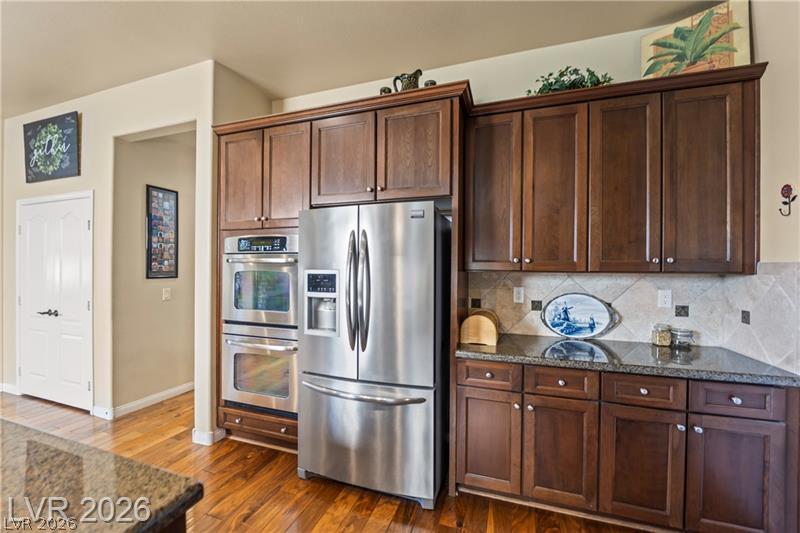6864 Desert Island Street Property Photo 15